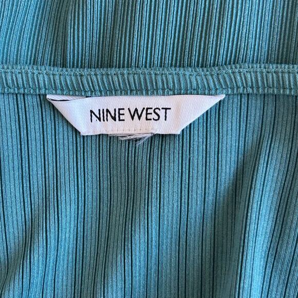 Nine West Textured Wrap Top, Sz Unknown - Picture 5 of 9